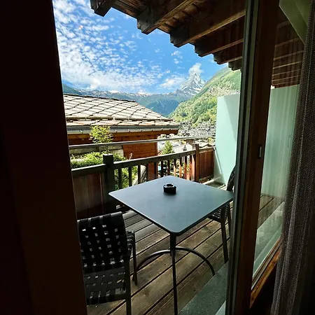 Отель Alpenlodge 3*