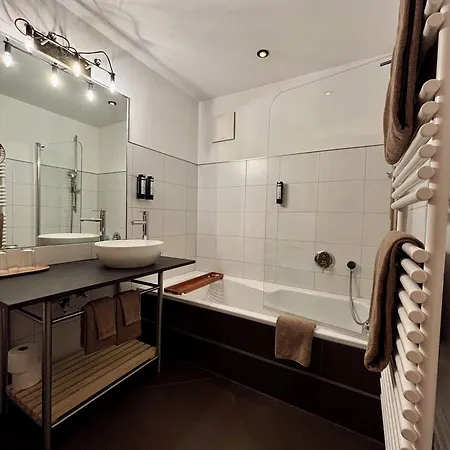 Ξενοδοχείο Alpenlodge 3*