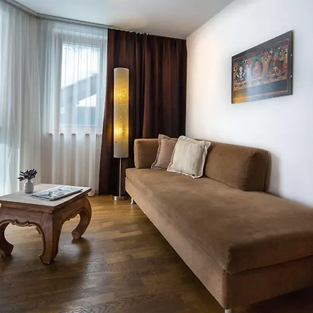 Отель Alpenlodge 3*