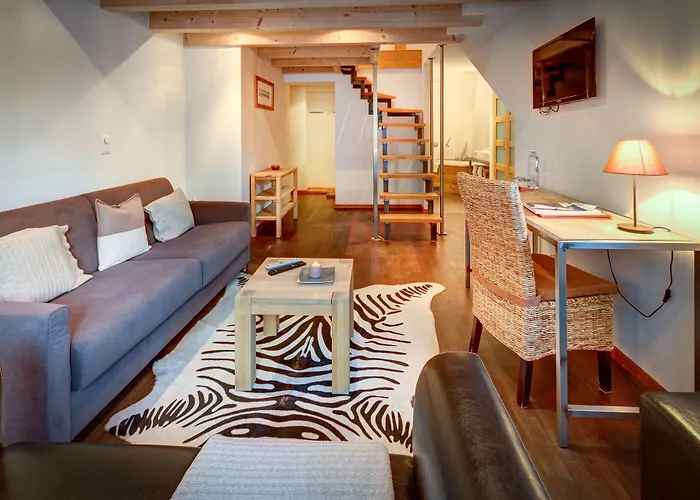 מלון Alpenlodge 3*