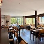 アルペンロッジ 3*